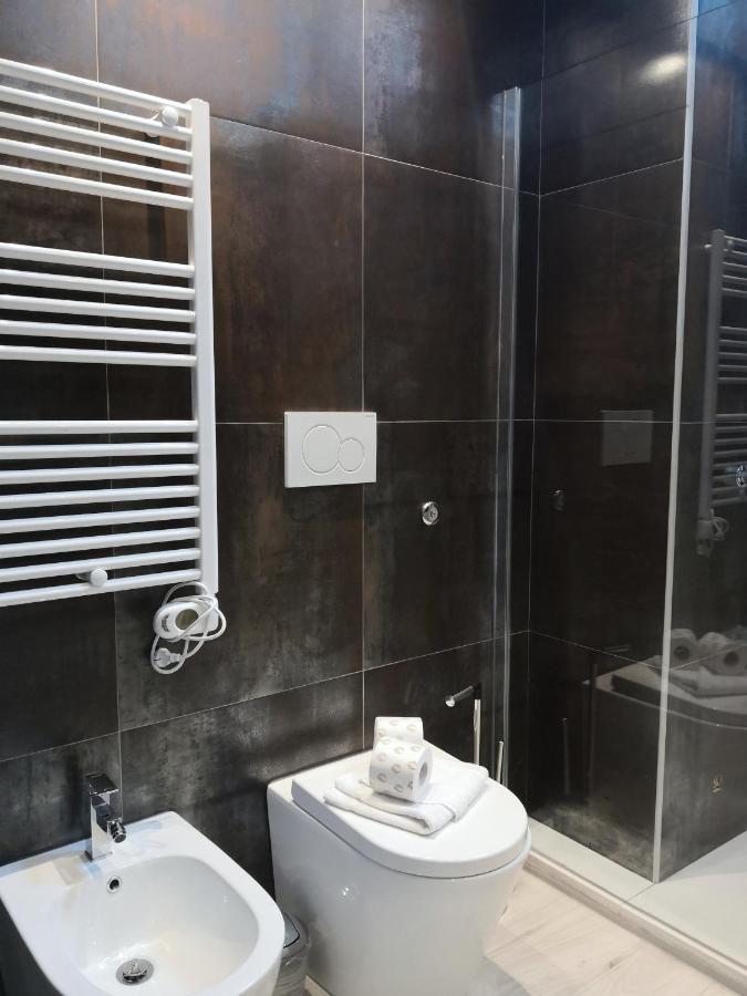 Luxury Apartment Near Niguarda Graziano39 Milano Eksteriør billede